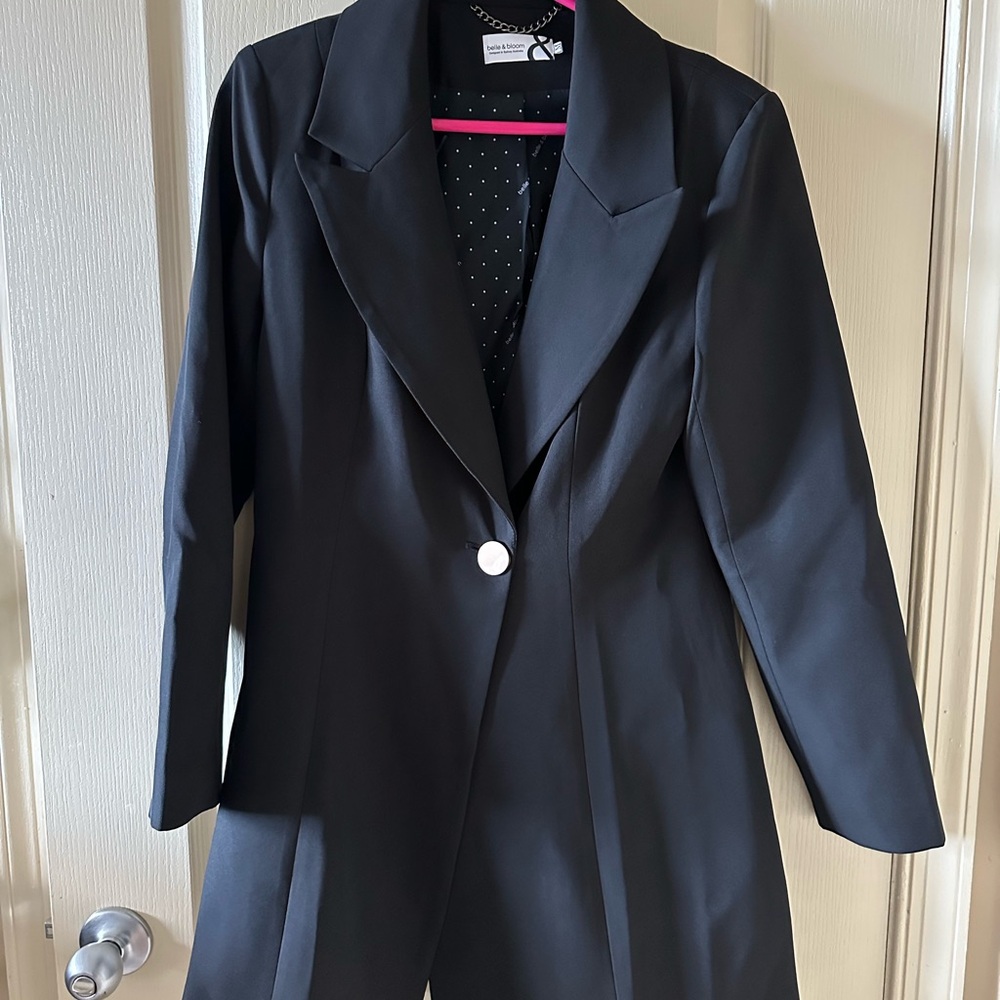 Elegant Black Women's Blazer